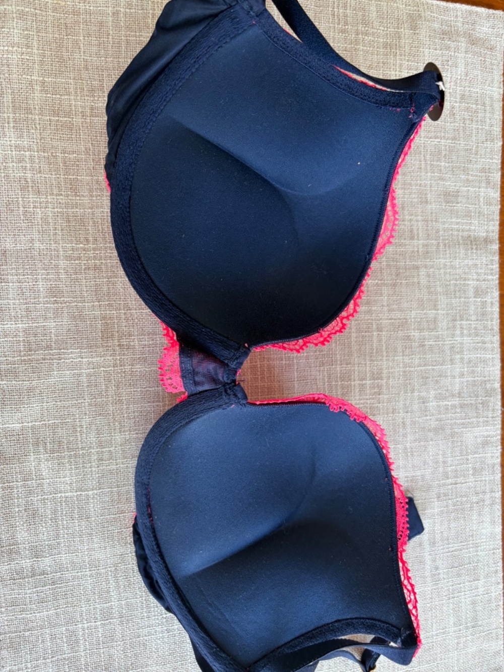 Bra - Picture 2 of 5